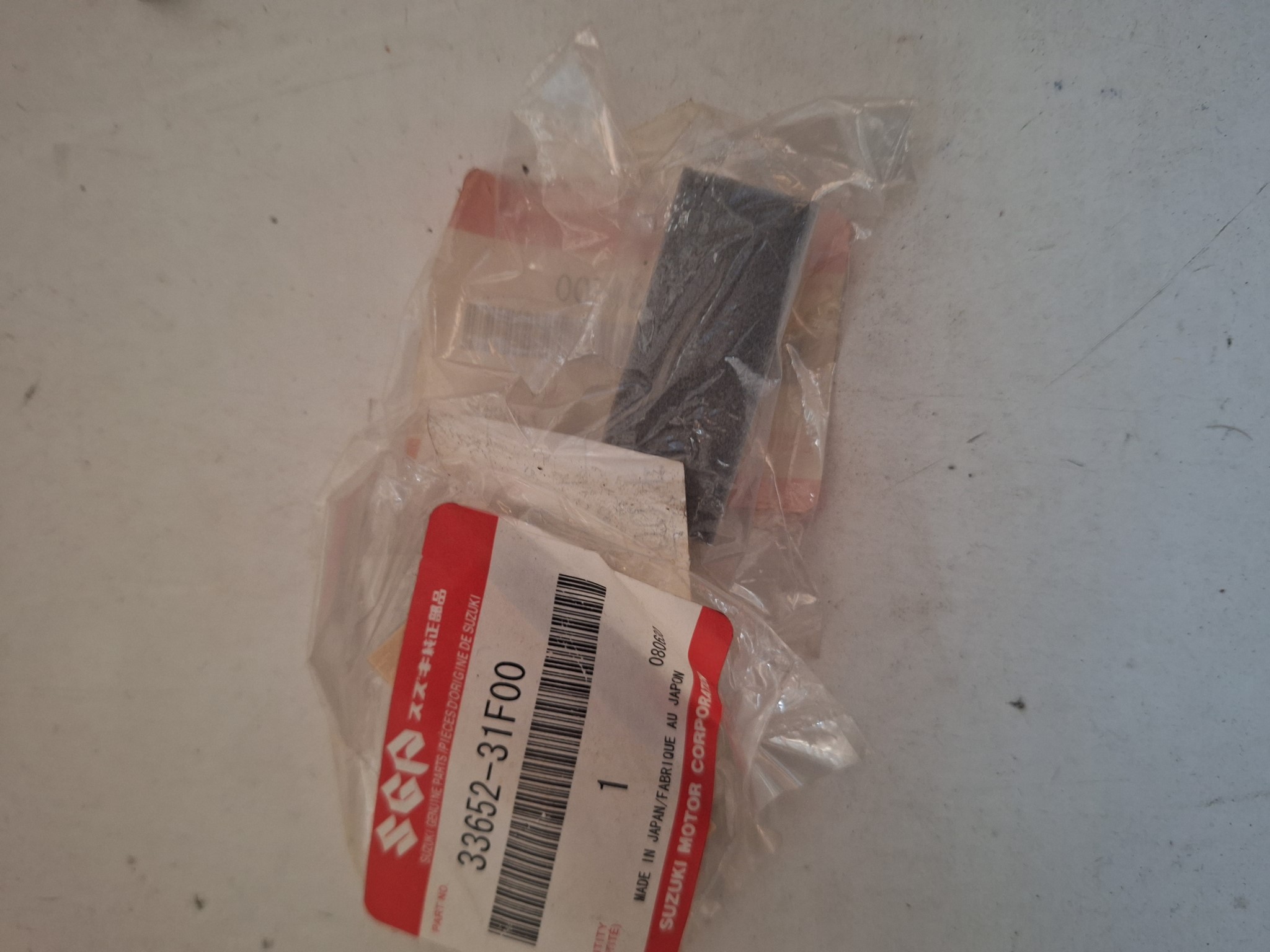 Picture of SUZUKI  SCHUTZ  33652-31F00